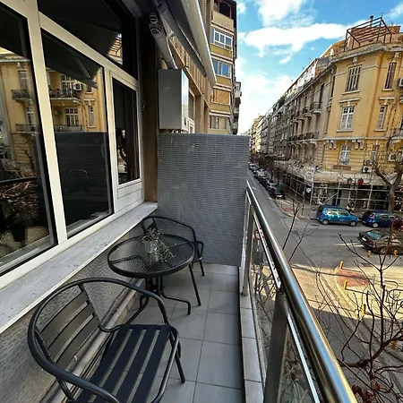 Contemporary Urban Living *